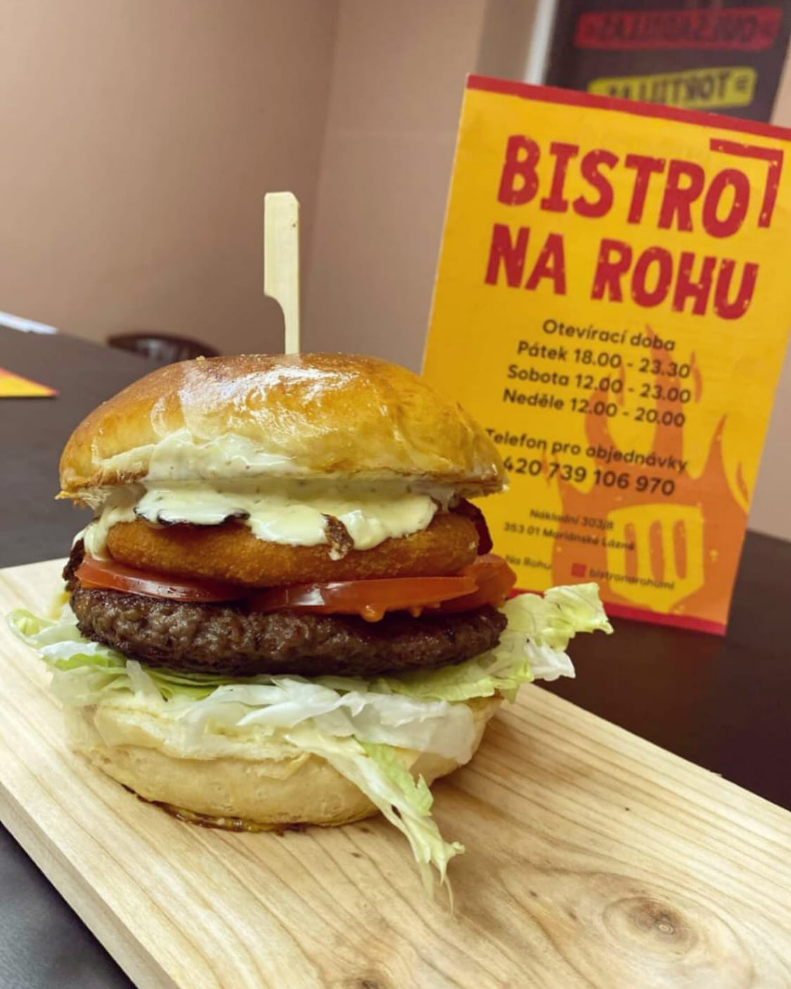 CHEESE KING - Lahodný hamburger z Bistra Na Rohu
